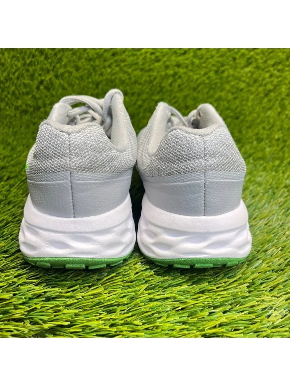 Nike Revolution 6 Boys Size 5.5Y Gray Green White Running Walking Shoes Sneakers